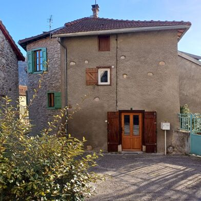 Maison 4 pièces 667 €