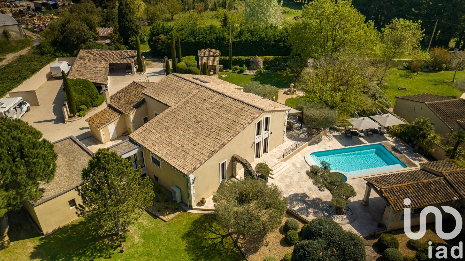 Maison à vendre, 8 pièces, 320 m², Châteaurenard