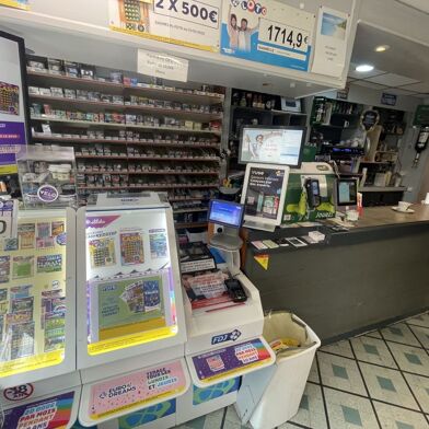 Commerce  374500 €