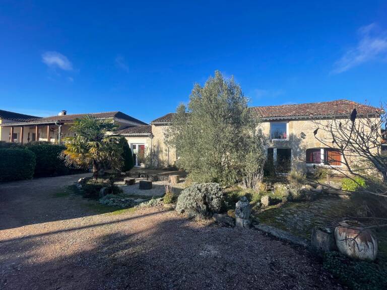 Maison en pierre — photo 1