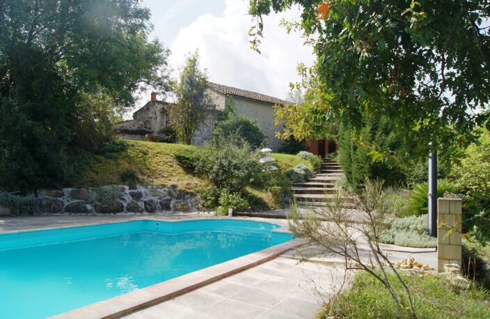 Maison en pierre — photo 2