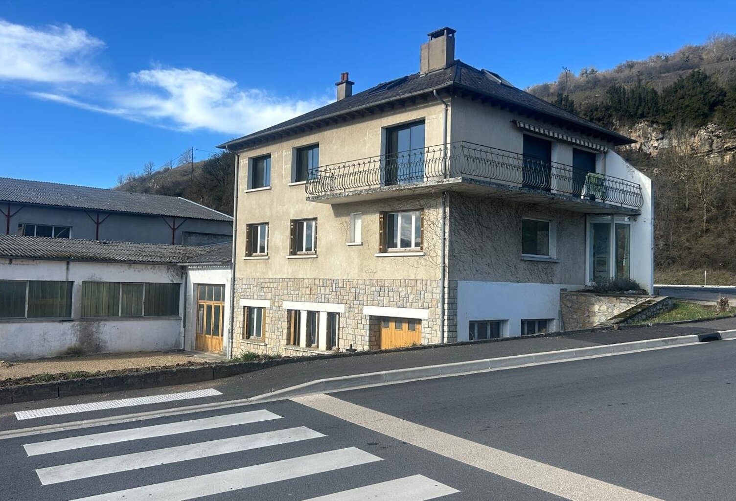 Immeuble mixte — photo 1