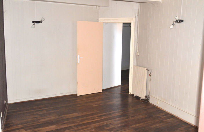 SAINT SULPICE- Appartement plain-pied centre ville de 61 m² — photo 3