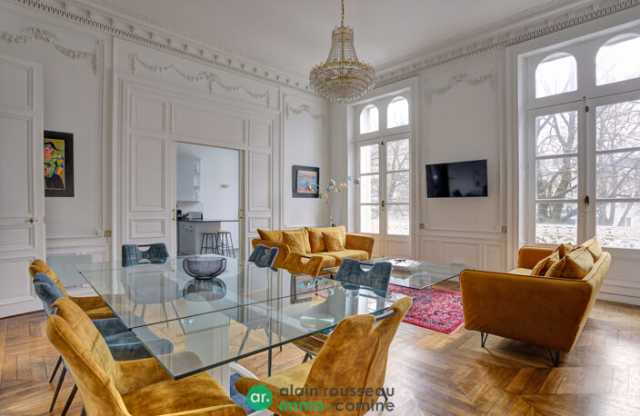 Centre-Ville ANGERS ! Appartement Type Haussmannien 4 pièces avec garage et cave. — photo 4