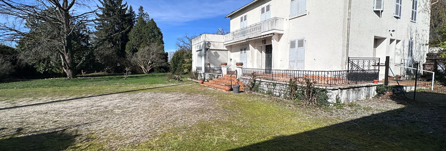 Maison 9 Pièces 235 m² à vendre à Pau (64000)