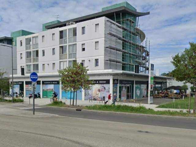 LOCAL COMMERCIAL à LOUER — photo du bien