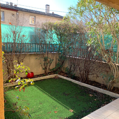 Appartement 2 pièces 869 €