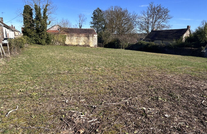 TERRAIN CONSTRUCTIBLE DANS HAMEAU CHARBUY — photo 2