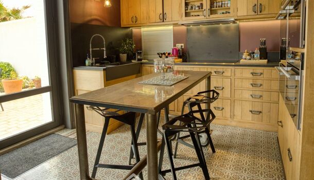 Villa / Maison 7 pièces  à vendre Rochelle (La) 17000