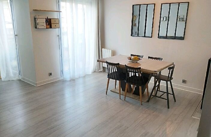 Vente appartement 4 pièces 79 m² Bondy (93140) — photo 2