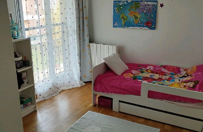 Vente appartement 4 pièces 79 m² Bondy (93140) — photo 5