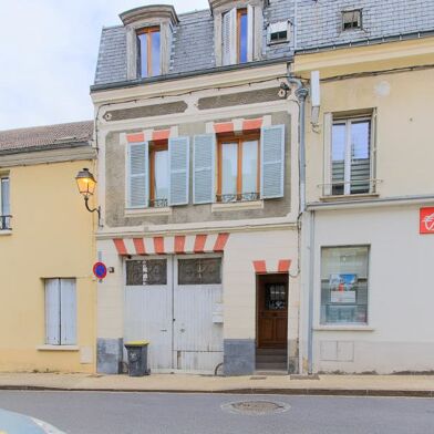 Appartement 3 pièces 148400 €