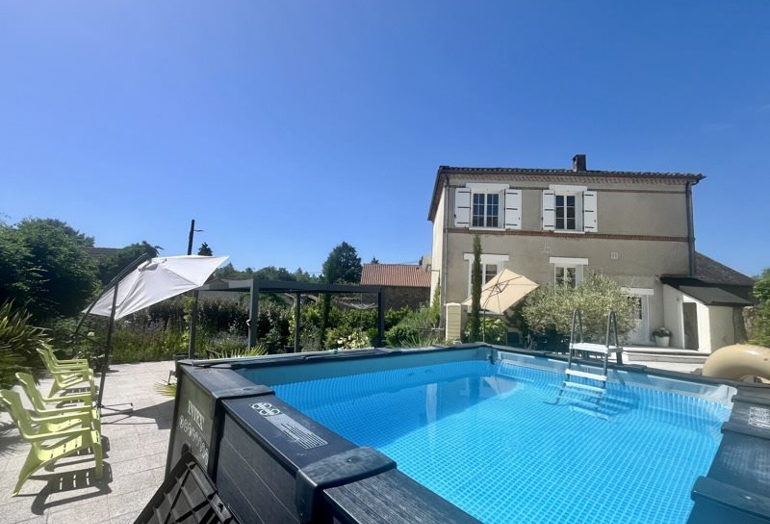 Maison de ville de 6 pièces principales — photo 1