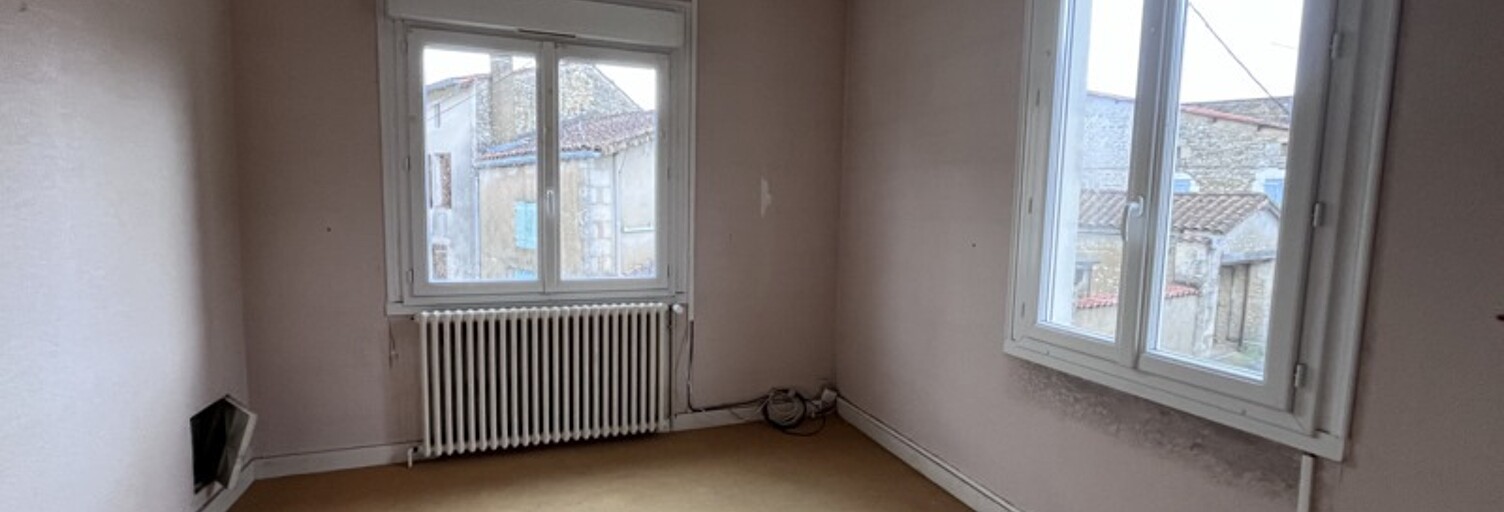 Maison 5 Pièces 103 m² à vendre à Aigre (16140)