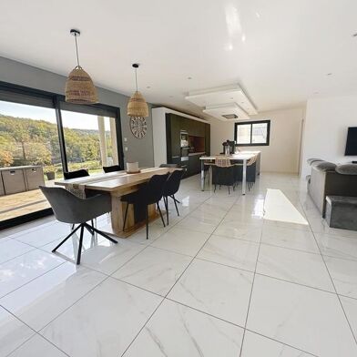 Maison 4 pièces 296520 €