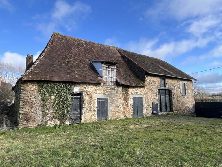 Maison en pierre de 4 pièces principales — photo 1