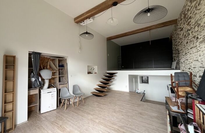 Maison en pierre de 4 pièces principales — photo 2