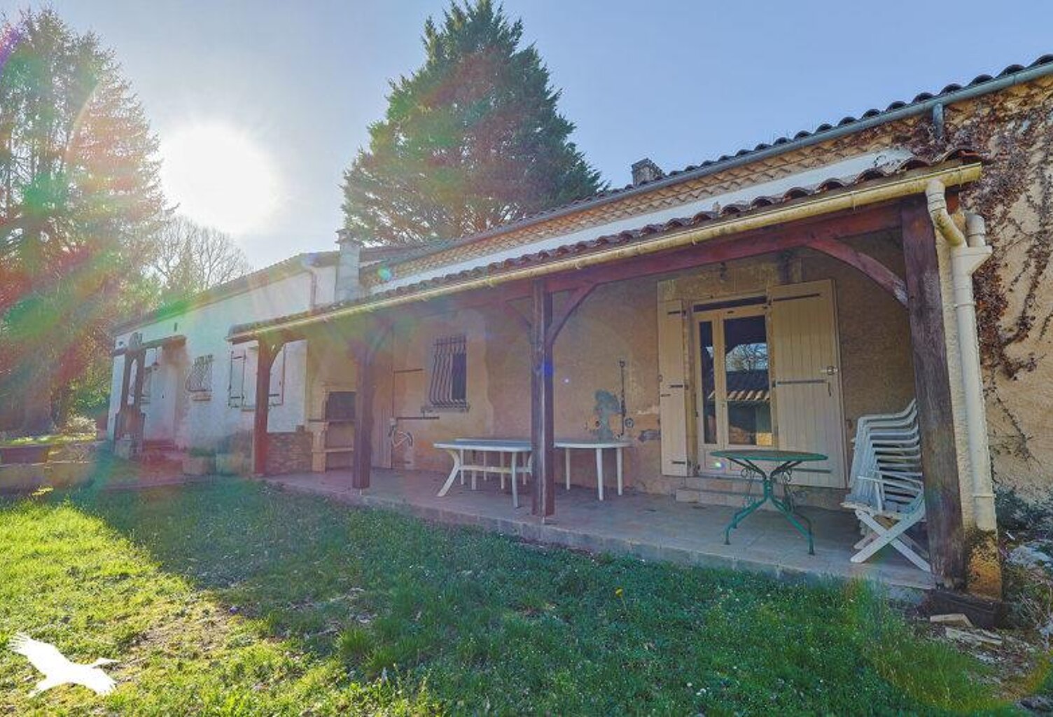 Maison en pierre de 9 pièces principales — photo 1