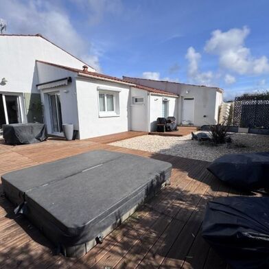 Maison 4 pièces 415935 €