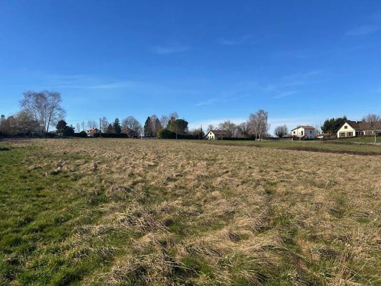 Terrain à bâtir de 0 pièces principales — photo 1
