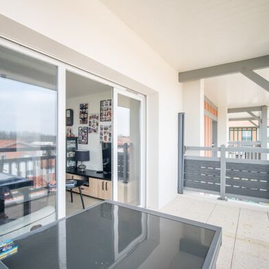 Appartement 3 pièces 234000 €