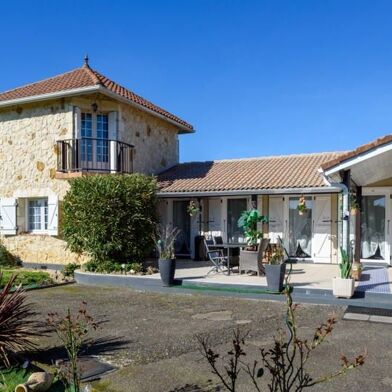 Maison 4 pièces 254000 €