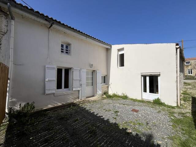 Maison de bourg de 3 pièces principales — photo du bien