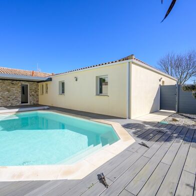 Maison 6 pièces 591555 €