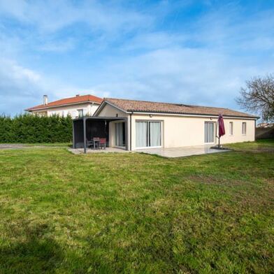 Maison 5 pièces 365680 €