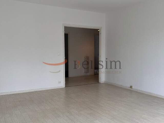 Ban Saint Martin -Appartement F4 - Balcon - Cave - Parking — photo du bien