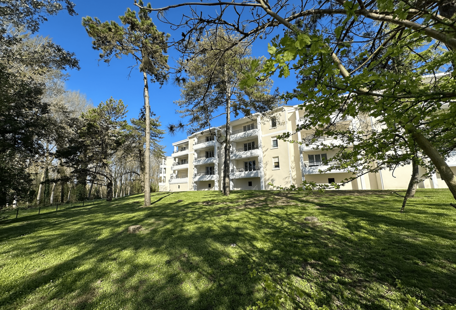 ROYAN/VAUX SUR MER - APPT  T2BIS avec balcon - piscine - AU PRIX DE 214.000€ HAI — photo 1