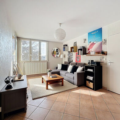 Appartement 4 pièces 220000 €