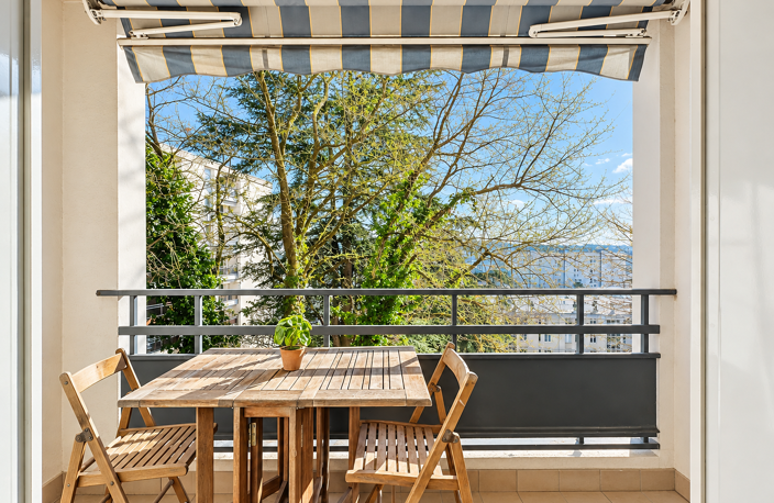 Un appartement lumineux, au calme, avec loggia plein Sud et sans vis-à-vis — photo 3