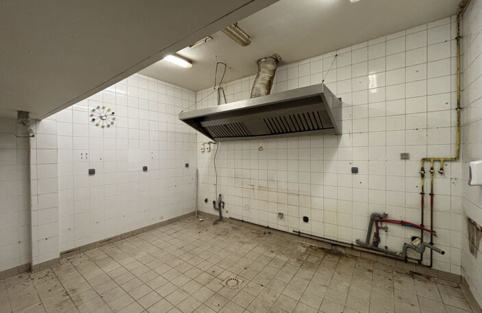 Local Commercial 120 m2 — photo 2