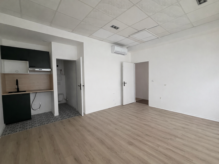 Local Commercial/professionnel 25 m2 — photo 1