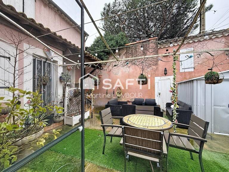 Maison de village T6 avec cour et dépendances — photo 1