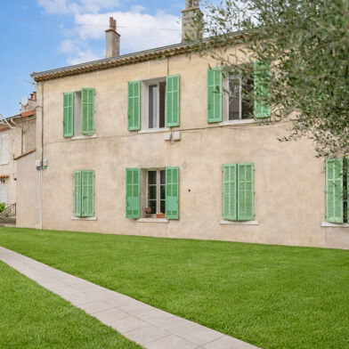 Immeuble  395000 €