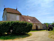 Authentique corps de ferme bourguignon   gros potentiel à ré — photo 2