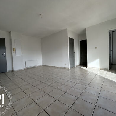 Appartement 2 pièces 556 €