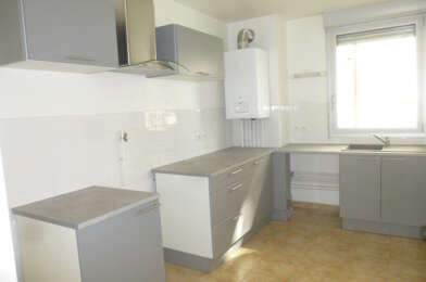Appartement 3 pièces 588 €