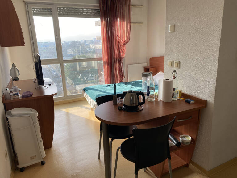 Studio meublé 21.10 m2 LMNP + PARKING   Résidence LE VALENCEY   26000 VALENCE — photo 1