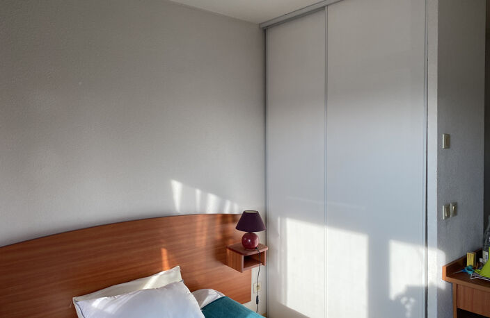 Studio meublé 21.10 m2 LMNP + PARKING   Résidence LE VALENCEY   26000 VALENCE — photo 4