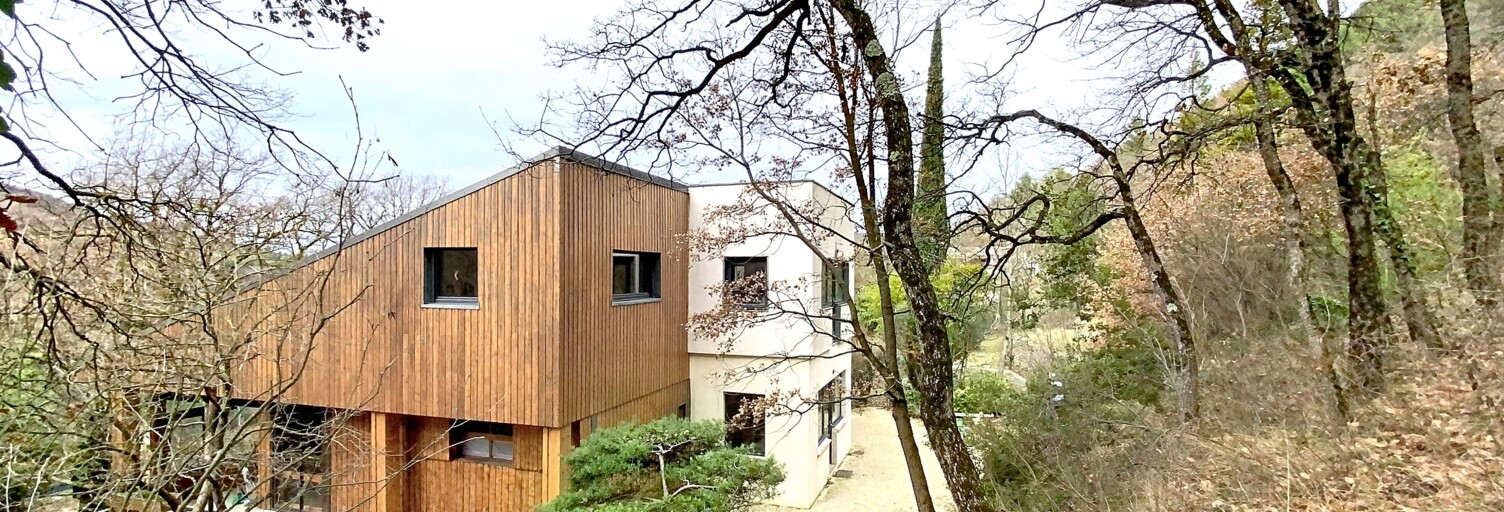 Maison 8 Pièces 208 m² à vendre à Le Poët-Laval (26160)