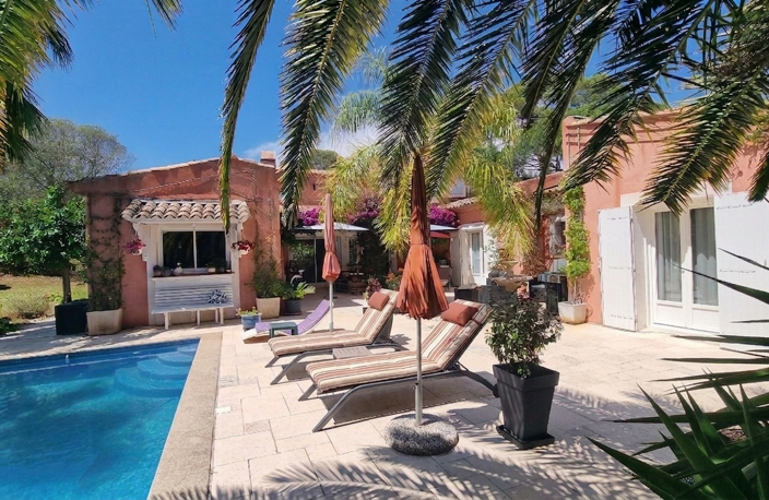 FREJUS LIMITE SAINT-RAPHAEL VILLA D'EXCEPTION  DE 260M2 — photo 2