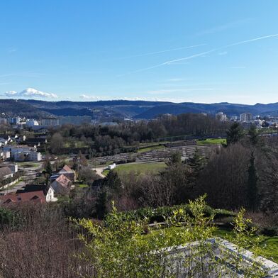 Appartement 7 pièces 285000 €