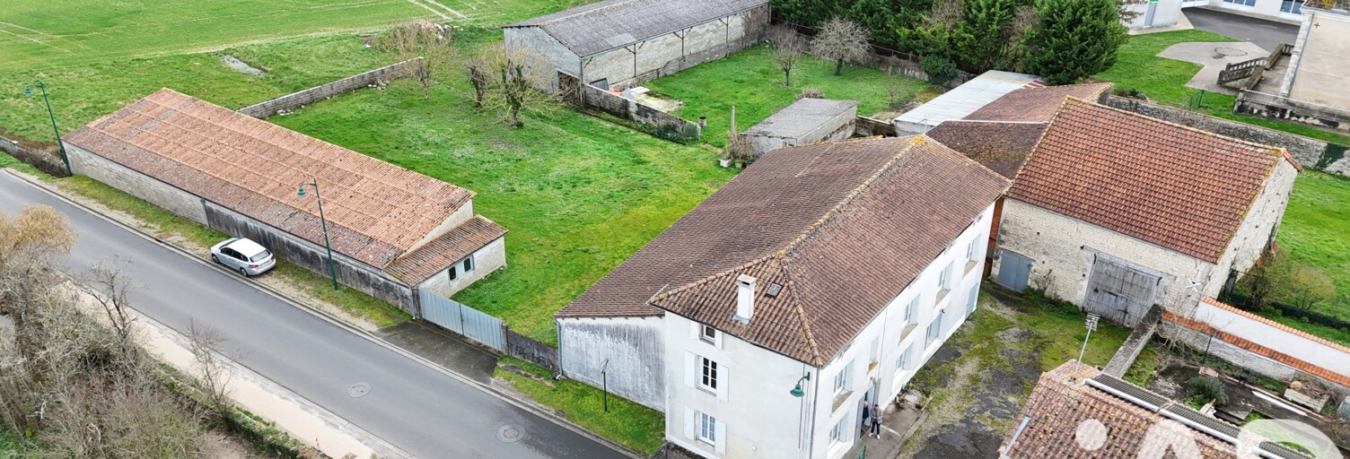 Maison 8 Pièces 180 m² à vendre à Anais (16560)