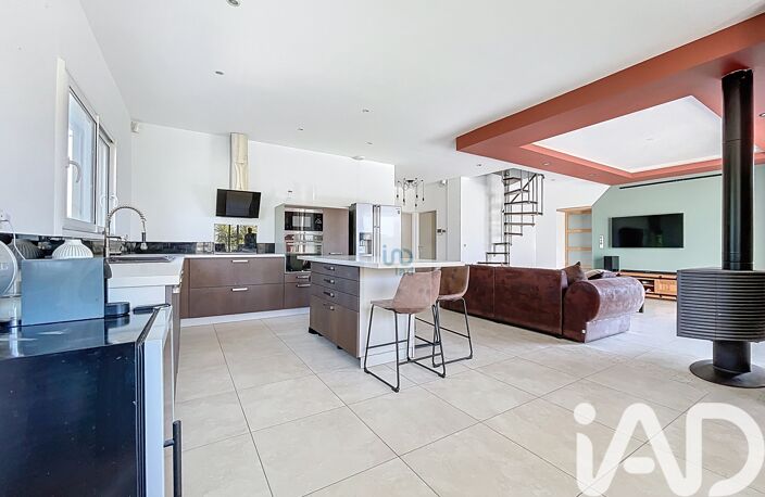 Vente Maison/villa 7 pièces — photo 5