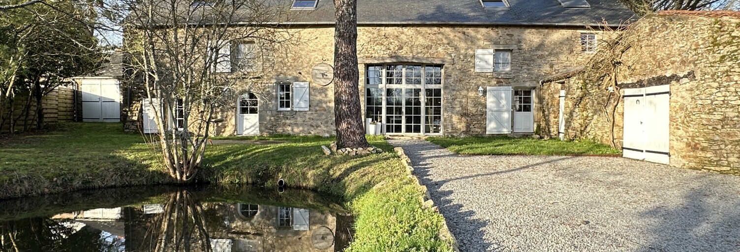 Maison 10 Pièces 256 m² à vendre à Saint-Étienne-de-Montluc (44360)