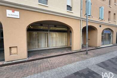 Commerce  160000 €