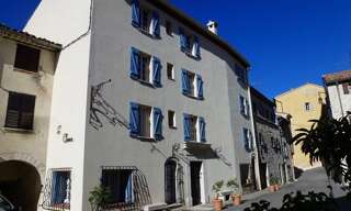 Maison 15 Pièces 393 m² à vendre à Coursegoules (06140)